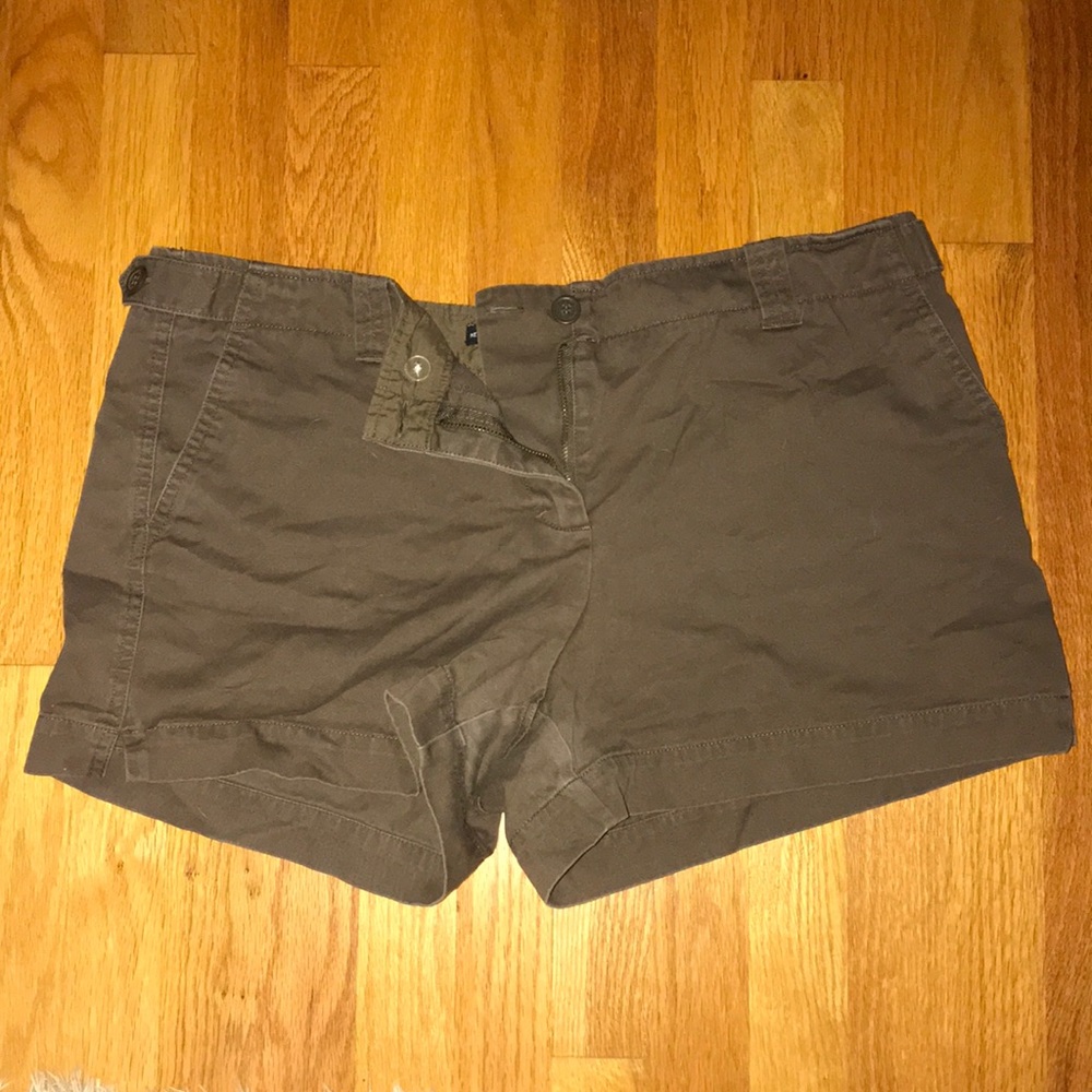 brown shorts